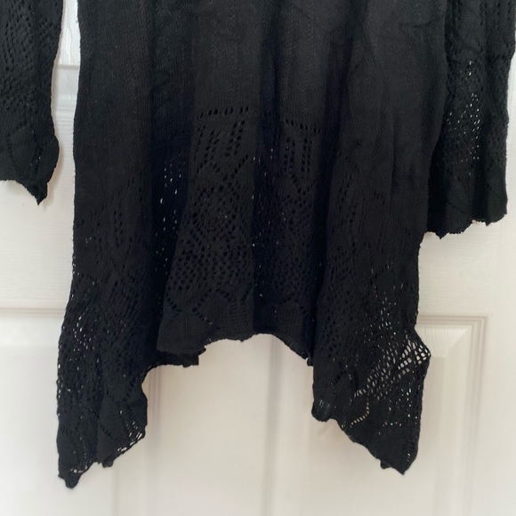 MINKPINK knit black Dress. - Picture 4 of 8